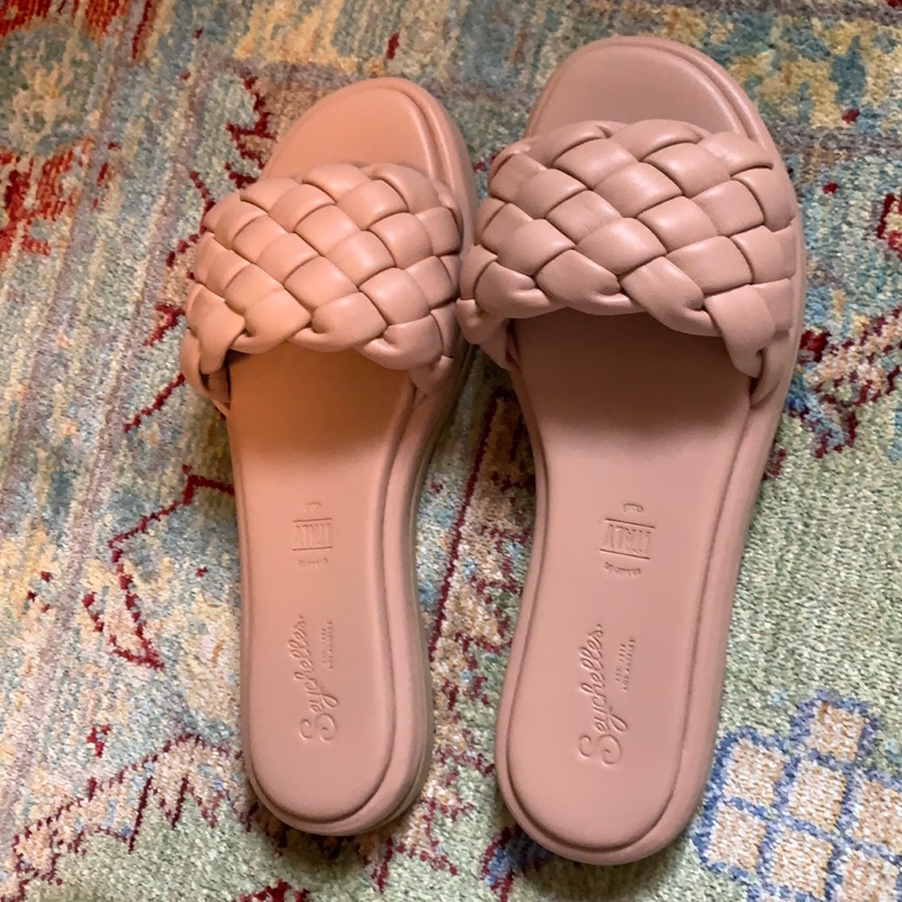Seychelles sandals